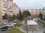 Satılır 4 otaqlı 105 m2 köhnə tikili 8 mkr