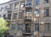 İcarəyə verilir 3 otaqlı 160 m2 köhnə tikili Asan Xidmət-2