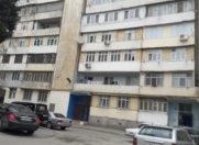 Satılır 3 otaqlı 80 m2 köhnə tikili İnşaatçılar m.