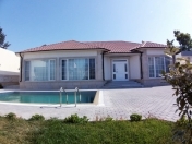 Satılır 4 otaqlı 180 m2 bağ evi Mərdəkan