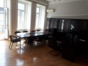 İcarəyə verilir 1 otaqlı 42 m2 ofis 28 May m.