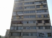 Satılır 4 otaqlı 106 m2 köhnə tikili 8 mkr