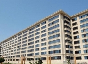 Satılır 4 otaqlı 110 m2 köhnə tikili İnşaatçılar m.