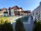 Satılır 5 otaqlı 300 m2 bağ evi Mərdəkan