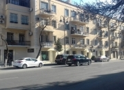 Satılır 3 otaqlı 110 m2 obyekt Sahil m.