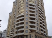 İcarəyə verilir 4 otaqlı 180 m2 yeni tikili Caspian Plaza