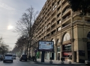 İcarəyə verilir 3 otaqlı 100 m2 köhnə tikili Sahil m.