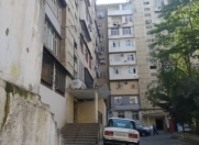 Satılır 5 otaqlı 110 m2 köhnə tikili İnşaatçılar m.