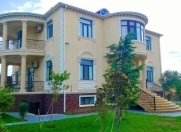 Satılır 8 otaqlı 800 m2 bağ evi Mərdəkan