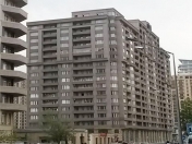 İcarəyə verilir 4 otaqlı 200 m2 yeni tikili Xətai r.