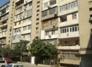 Satılır 3 otaqlı 80 m2 köhnə tikili İnşaatçılar m.