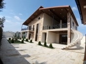 Satılır 5 otaqlı 300 m2 bağ evi Mərdəkan