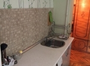 İcarəyə verilir 1 otaqlı 50 m2 köhnə tikili 28 May m.