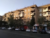 İcarəyə verilir 3 otaqlı 101 m2 köhnə tikili İçəri Şəhər m.