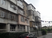 İcarəyə verilir 3 otaqlı 70 m2 köhnə tikili Nəsimi r.