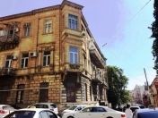 İcarəyə verilir 3 otaqlı 85 m2 köhnə tikili Nizami m.