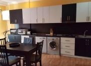 İcarəyə verilir 3 otaqlı 130 m2 yeni tikili 28 May m.