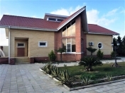 Satılır 4 otaqlı 280 m2 bağ evi Sabunçu r.