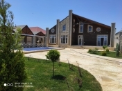 Satılır 4 otaqlı 200 m2 bağ evi Mərdəkan