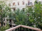 Satılır 3 otaqlı 100 m2 köhnə tikili Azneft meydanı