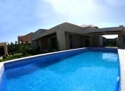 Satılır 5 otaqlı 240 m2 bağ evi Mərdəkan