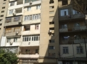 Satılır 3 otaqlı 80 m2 köhnə tikili İnşaatçılar m.