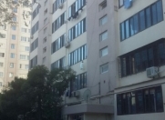 Satılır 2 otaqlı 50 m2 köhnə tikili Azadlıq prospekti m.