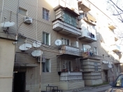 Satılır 2 otaqlı 63 m2 köhnə tikili Zabrat 2