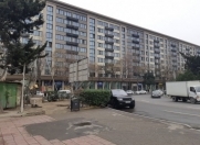 Satılır 3 otaqlı 90 m2 köhnə tikili Azadlıq prospekti m.