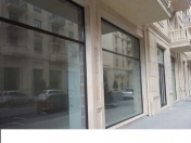 Satılır 2 otaqlı 340 m2 obyekt Neftçi bazası