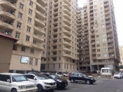 İcarəyə verilir 4 otaqlı 220 m2 yeni tikili Nərimanov heykəli