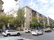 İcarəyə verilir 3 otaqlı 70 m2 köhnə tikili Səməd Vurğun parkı