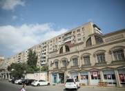 Satılır 3 otaqlı 80 m2 köhnə tikili İnşaatçılar m.