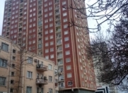 İcarəyə verilir 2 otaqlı 55 m2 köhnə tikili ABŞ səfirliyi