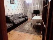 Satılır 4 otaqlı 117 m2 köhnə tikili Y.Günəşli