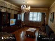 Satılır 3 otaqlı 85 m2 köhnə tikili İnşaatçılar m.