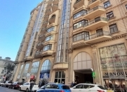 İcarəyə verilir 5 otaqlı 420 m2 yeni tikili Sahil m.