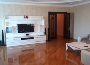İcarəyə verilir 3 otaqlı 190 m2 yeni tikili Megafun