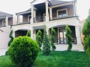 Satılır 5 otaqlı 220 m2 bağ evi Mərdəkan