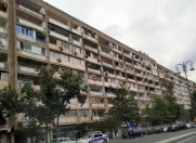 Satılır 3 otaqlı 90 m2 köhnə tikili İnşaatçılar m.