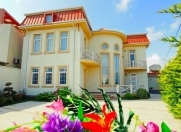 Satılır 4 otaqlı 350 m2 bağ evi Mərdəkan