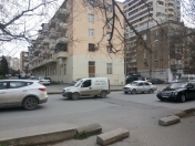 Satılır 12 otaqlı 550 m2 obyekt Qara Qarayev m.