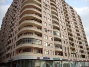 Satılır 5 otaqlı 250 m2 yeni tikili 28 May m.