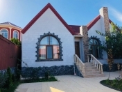 Satılır 4 otaqlı 120 m2 bağ evi Mərdəkan