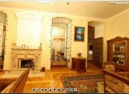 Satılır 6 otaqlı 310 m2 köhnə tikili Axundov bağı