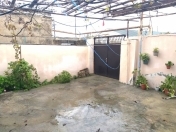 Satılır 4 otaqlı 270 m2 həyət evi Əmircan