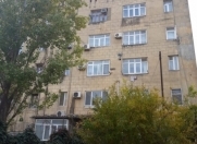 Satılır 4 otaqlı 100 m2 köhnə tikili Səməd Vurğun parkı