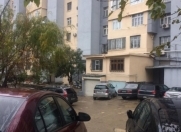 Satılır 3 otaqlı 75 m2 köhnə tikili Beşmərtəbə