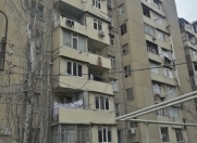 Satılır 2 otaqlı 65 m2 köhnə tikili Əhmədli m.