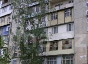 Satılır 2 otaqlı 64 m2 köhnə tikili Neapol dairəsi